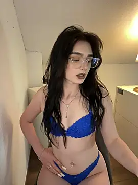 AdelinaAlia online show from 17, 4, 2026