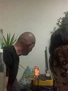 Snapshot of zra_andre chatting on 4, 3, 2026 zra andre online show from 4, 3, 2026