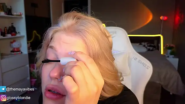 Maya Rave online show from 1, 4, 2026