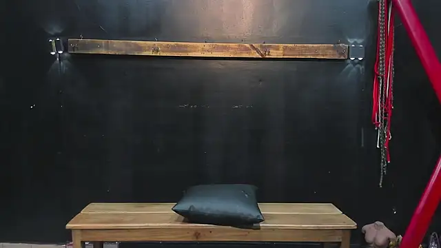 Snapshot of BDSM_Vantablack_ chatting on 6, 5, 2026 BDSM Vantablack online show from 6, 5, 2026