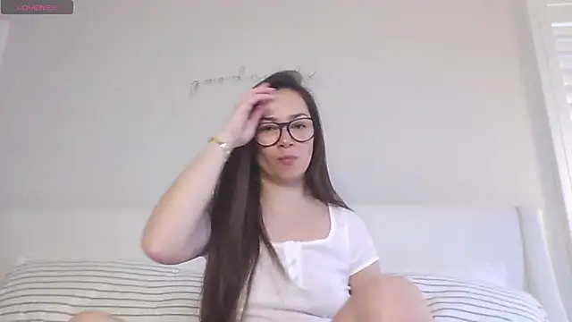 mixedasiangirl online show from 24, 3, 2026