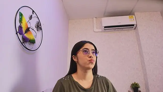 Snapshot of Amy_wats0n chatting on 9, 2, 2026 Amy wats0n online show from 9, 2, 2026