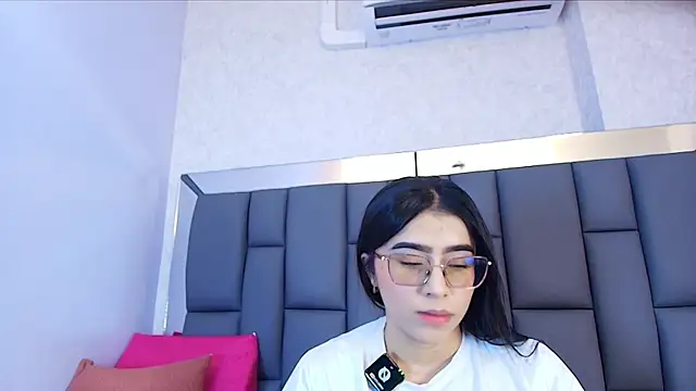 Snapshot of Amy_wats0n chatting on 20, 4, 2026 Amy wats0n online show from 20, 4, 2026