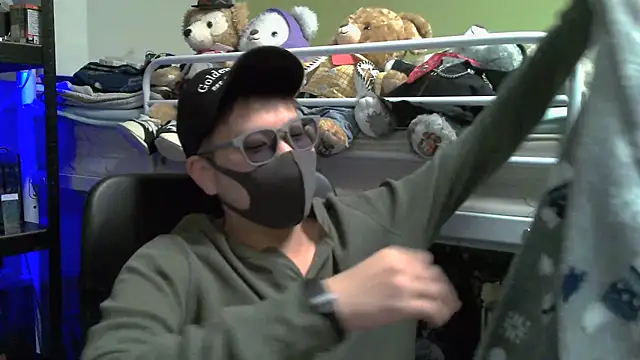 Snapshot of Owl1216 chatting on 7, 12, 2024 Owl1216 online show from 7, 12, 2024