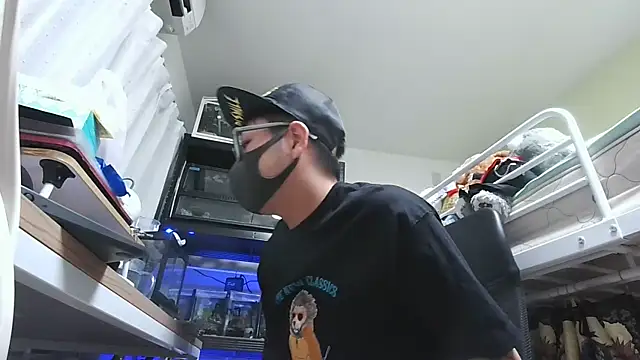 Snapshot of Owl1216 chatting on 11, 1, 2025 Owl1216 online show from 11, 1, 2025