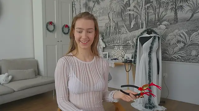 Snapshot of solar_bella chatting on 22, 12, 2024 solar bella online show from 22, 12, 2024