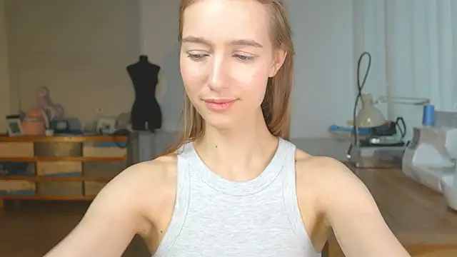 Snapshot of solar_bella chatting on 19, 1, 2025 solar bella online show from 19, 1, 2025