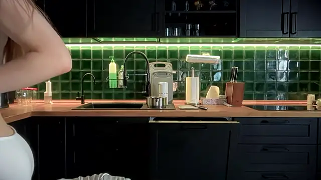 Snapshot of solar_bella chatting on 21, 2, 2026 solar bella online show from 21, 2, 2026