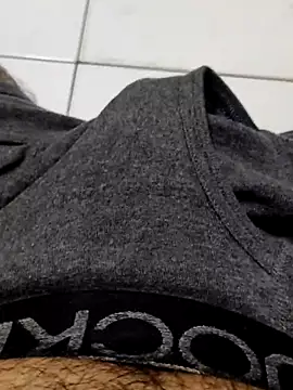 Snapshot of themostnaughtiestguyy chatting on 28, 9, 2025 themostnaughtiestguyy online show from 28, 9, 2025