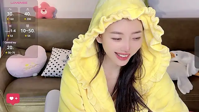 Yilin1999 online show from 6, 3, 2025