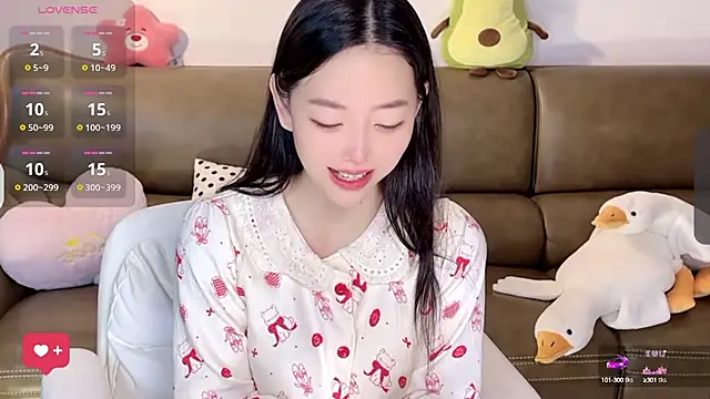 Yilin1999 online show from 12, 3, 2025