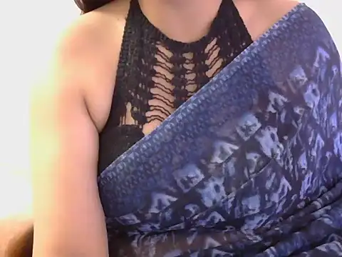 Snapshot of diva-22 chatting on 10, 2, 2025 diva-22 online show from 10, 2, 2025