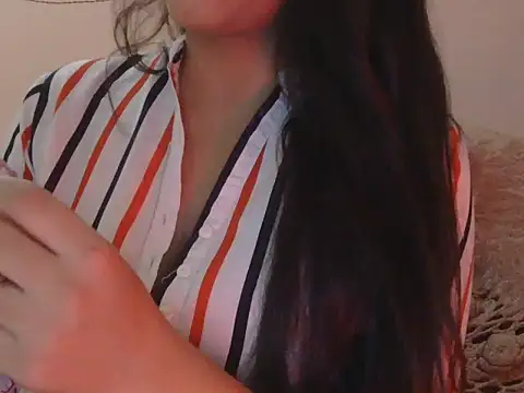 Snapshot of diva-22 chatting on 27, 6, 2026 diva-22 online show from 27, 6, 2026