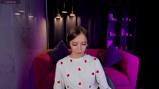 OliviaGentle online show from 4, 12, 2024