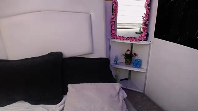 Snapshot of palmer_mIix chatting on 19, 12, 2024 palmer mIix online show from 19, 12, 2024