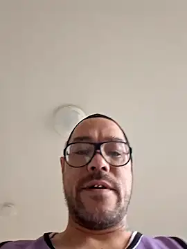 Snapshot of mileflav0r chatting on 2, 2, 2026 mileflav0r online show from 2, 2, 2026