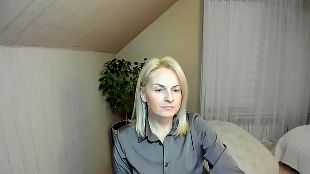 Alicee Gracee online show from 5, 1, 2025