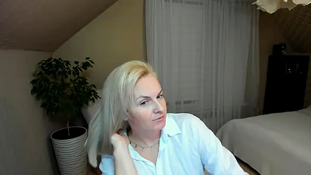 Alicee Gracee online show from 11, 1, 2025