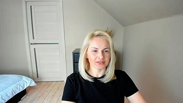 Alicee Gracee online show from 27, 2, 2025