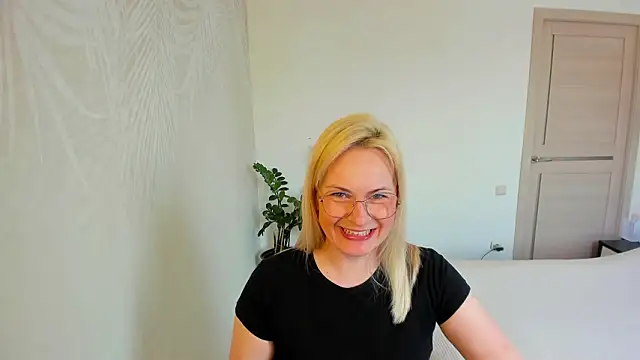 Alicee Gracee online show from 30, 3, 2026