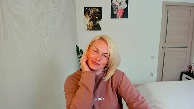 Snapshot of Alicee_Gracee chatting on 17, 7, 2026 Alicee Gracee online show from 17, 7, 2026