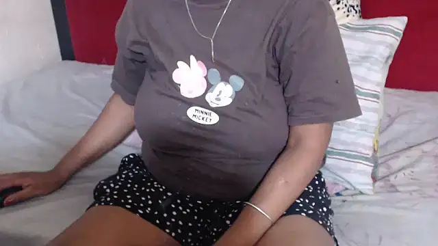 Snapshot of MaximTease24 chatting on 8, 5, 2026 MaximTease24 online show from 8, 5, 2026