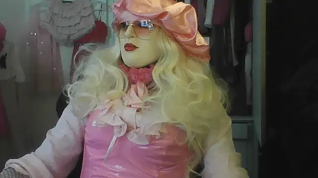 Snapshot of Sissy-Beate chatting on 26, 10, 2025 Sissy-Beate online show from 26, 10, 2025
