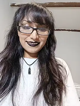 Lucy Chery online show from 23, 5, 2026