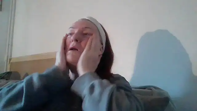 Snapshot of Tillieuk chatting on 13, 1, 2026 Tillieuk online show from 13, 1, 2026