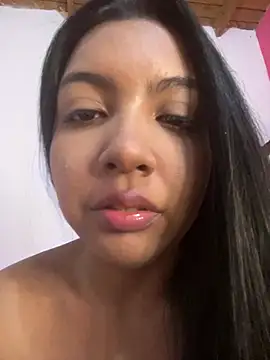 Snapshot of nicole_fisherr chatting on 20, 5, 2026 nicole fisherr online show from 20, 5, 2026