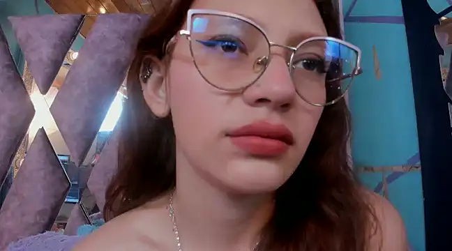 LARICSABLUE online show from 18, 2, 2025