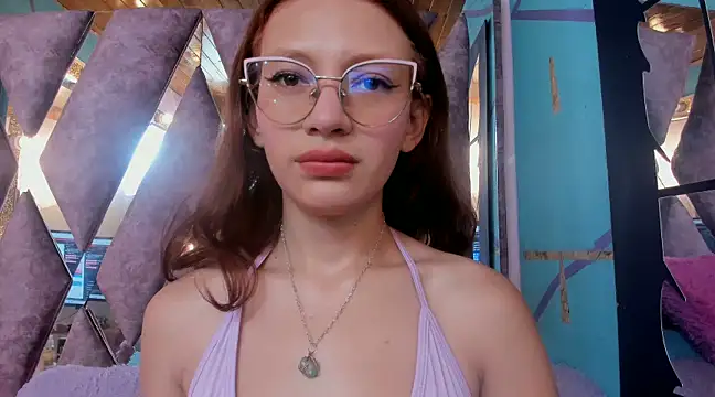 LARICSABLUE online show from 19, 2, 2025