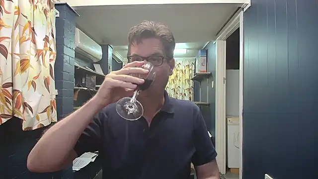 Snapshot of tilobinder chatting on 8, 1, 2026 tilobinder online show from 8, 1, 2026