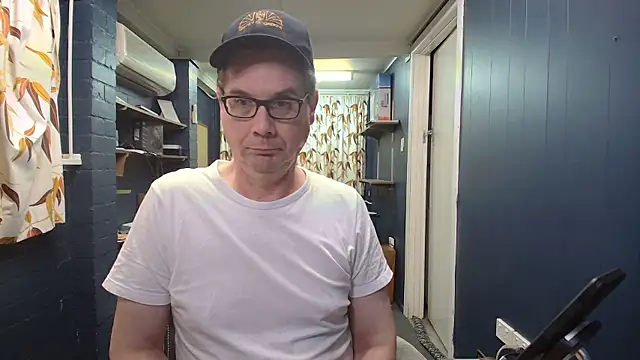 Snapshot of tilobinder chatting on 19, 1, 2026 tilobinder online show from 19, 1, 2026