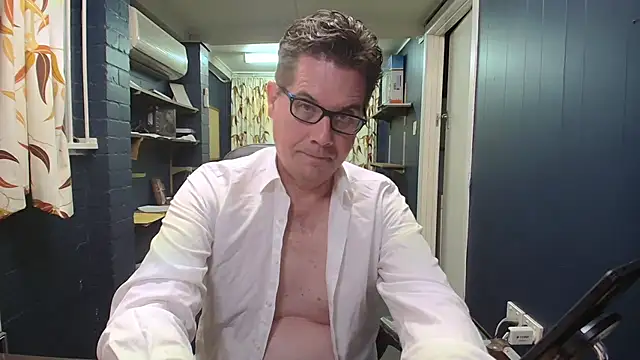 Snapshot of tilobinder chatting on 21, 2, 2026 tilobinder online show from 21, 2, 2026