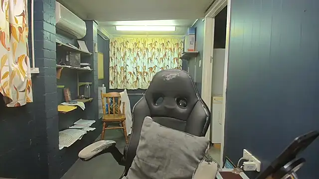 Snapshot of tilobinder chatting on 6, 3, 2026 tilobinder online show from 6, 3, 2026