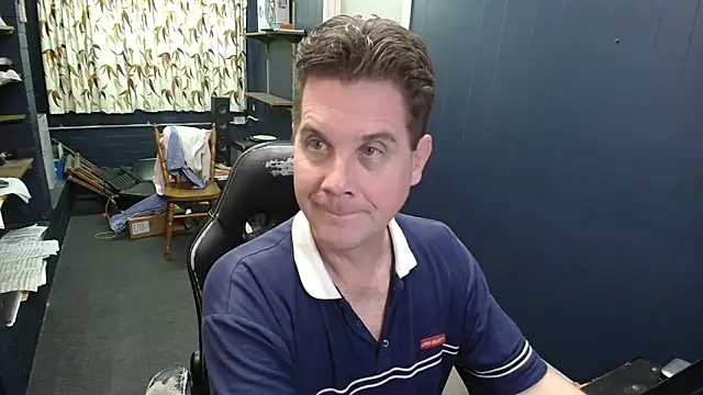 Snapshot of tilobinder chatting on 21, 4, 2026 tilobinder online show from 21, 4, 2026