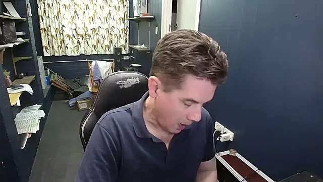 Snapshot of tilobinder chatting on 25, 4, 2026 tilobinder online show from 25, 4, 2026