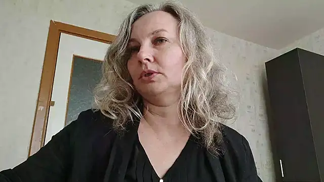EdithManning online show from 11, 5, 2026