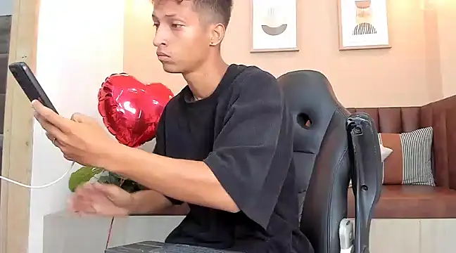 wolf james123 online show from 12, 2, 2025