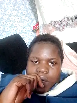 Snapshot of pEmmitLJamex chatting on 17, 5, 2026 pEmmitLJamex online show from 17, 5, 2026