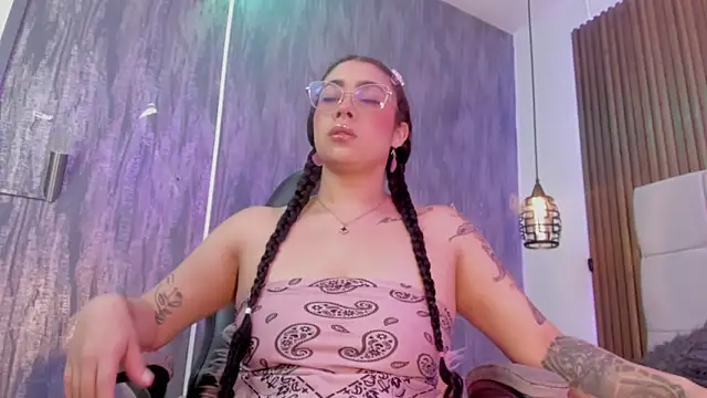 antonelllepiercee online show from 15, 3, 2026