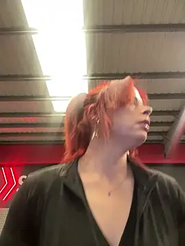 livelovelanaUk online show from 10, 1, 2025