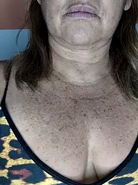 Kasandra Ho online show from 21, 10, 2025