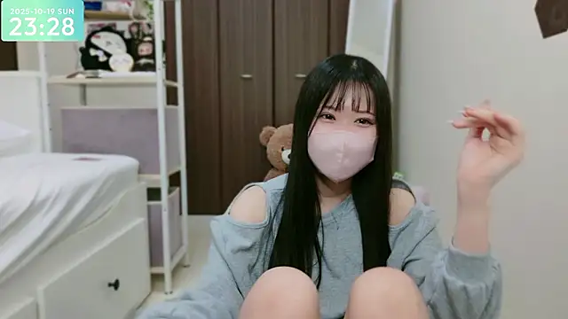 Snapshot of -SHIZUKU- chatting on 19, 10, 2025 -SHIZUKU- online show from 19, 10, 2025