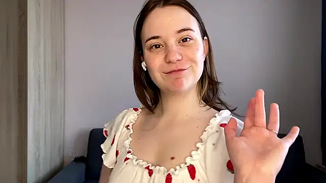 Snapshot of EditaBumford chatting on 12, 4, 2026 EditaBumford online show from 12, 4, 2026
