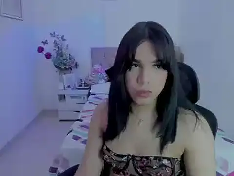 linda zaam83866 online show from 16, 3, 2025