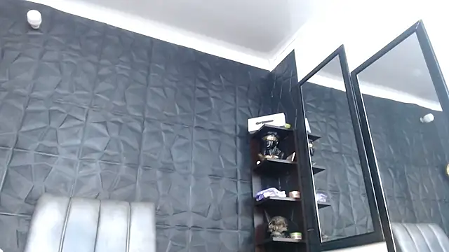 Hanna Fox 69 online show from 30, 10, 2025