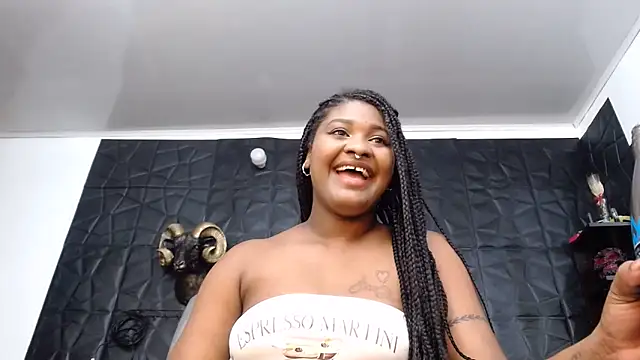 Snapshot of Hanna_Fox_69 chatting on 30, 5, 2026 Hanna Fox 69 online show from 30, 5, 2026