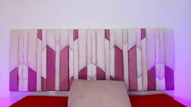 mia stanfort online show from 22, 10, 2025